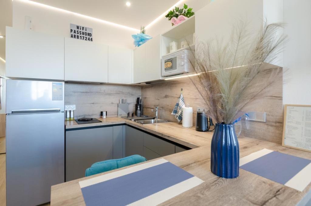 Mini-Smart 1 Apartment เคียฟ ภายนอก รูปภาพ